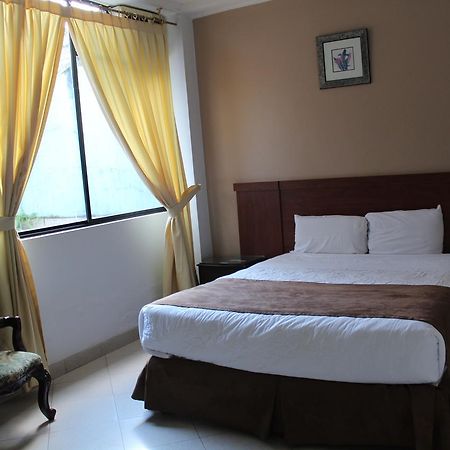 Hotel Christian Palace Tena Εξωτερικό φωτογραφία